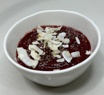 3-ingredient dairy-free brain boosting smoothie bowl